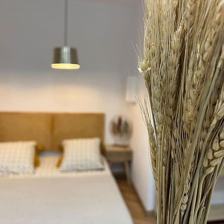 Appartement 4M Studio à Jouques Extérieur photo